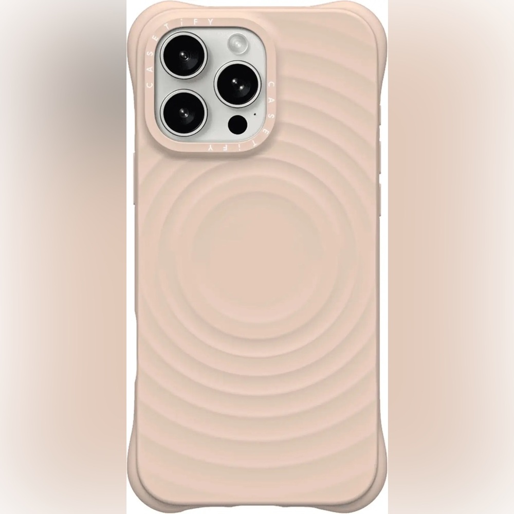 CASETiFY Ripple iPhone Case - Oat